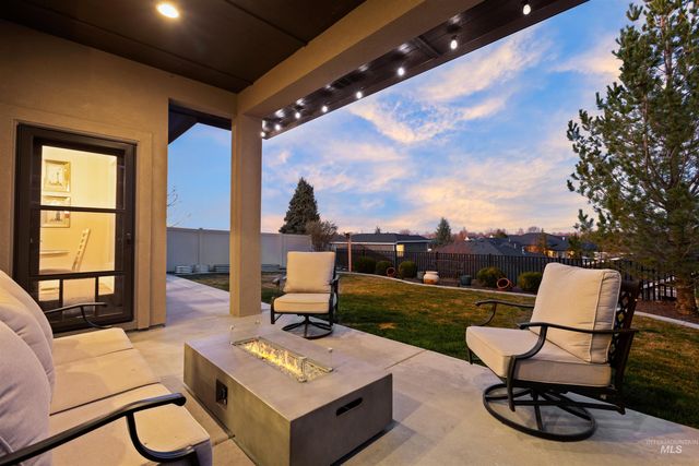 1112 E Wrightwood, Meridian, ID 83642