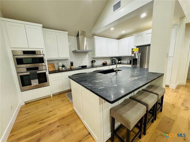1234 Bluff Creek Circle, New Braunfels, TX 78130