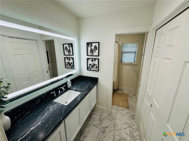 1234 Bluff Creek Circle, New Braunfels, TX 78130