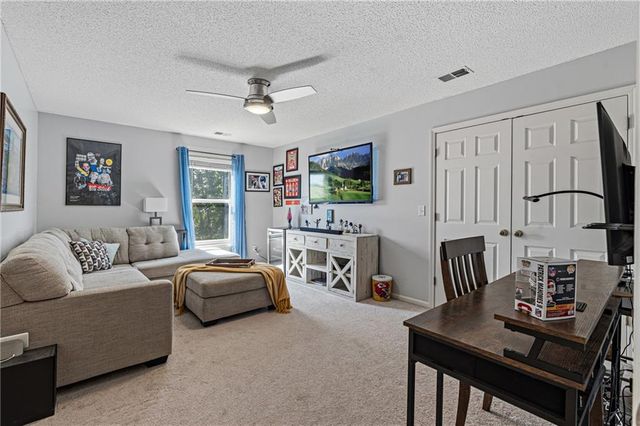 8508 NE 109th Street, Kansas City, MO 64157