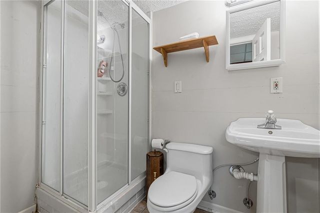 8508 NE 109th Street, Kansas City, MO 64157