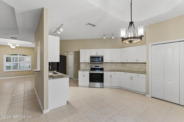 29 EDGE Lane, Palm Coast, FL 32164