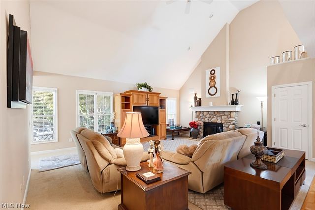 2918 Macduff Drive NW, North Canton, OH 44720