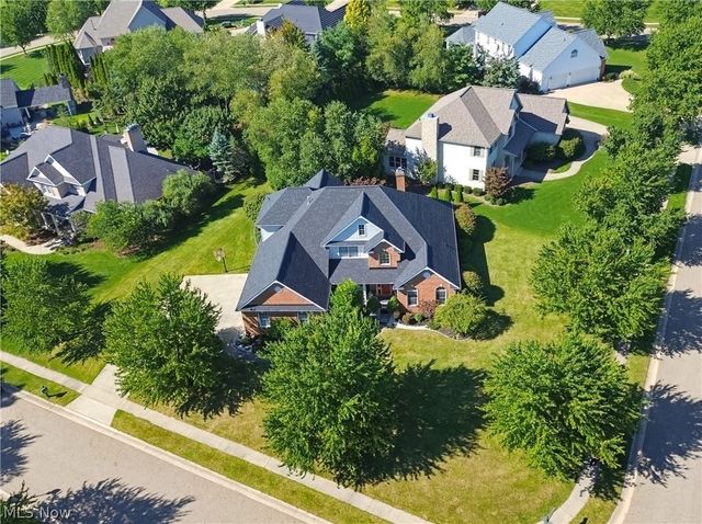 2918 Macduff Drive NW, North Canton, OH 44720