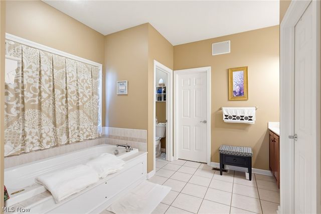 2918 Macduff Drive NW, North Canton, OH 44720