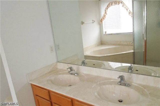 17533 Laurel Grove CT, Fort Myers, FL 33967