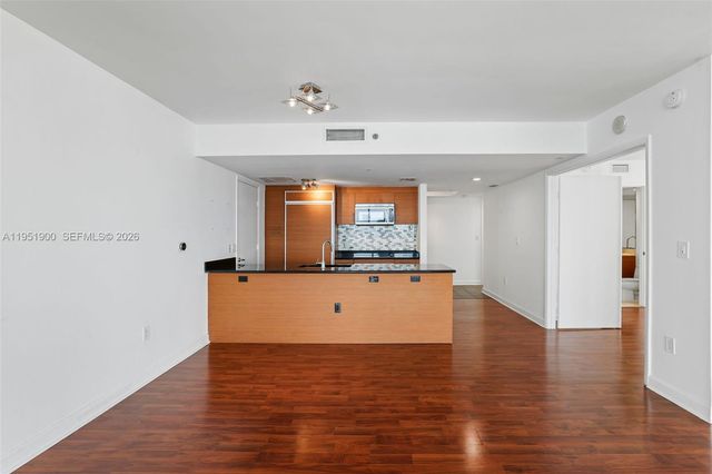 50 Biscayne Blvd 3102, Miami, FL 33132