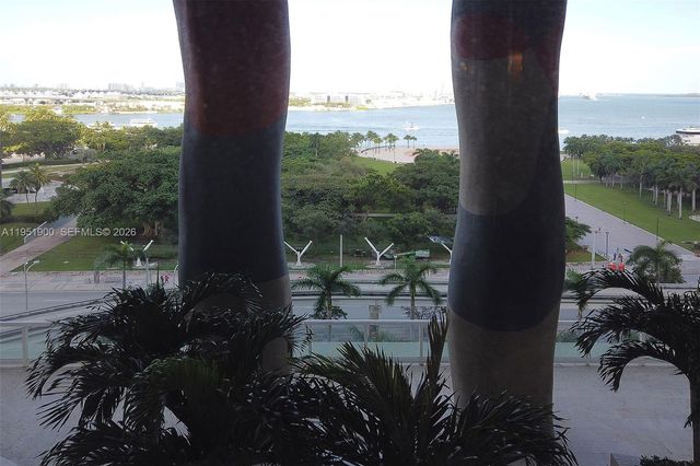 50 Biscayne Blvd 3102, Miami, FL 33132