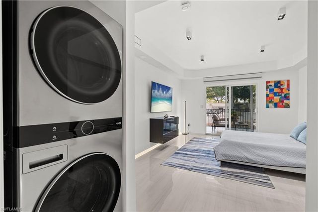 1100 Pine Ridge RD B103, Naples, FL 34108