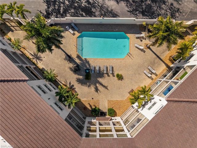 1100 Pine Ridge RD B103, Naples, FL 34108
