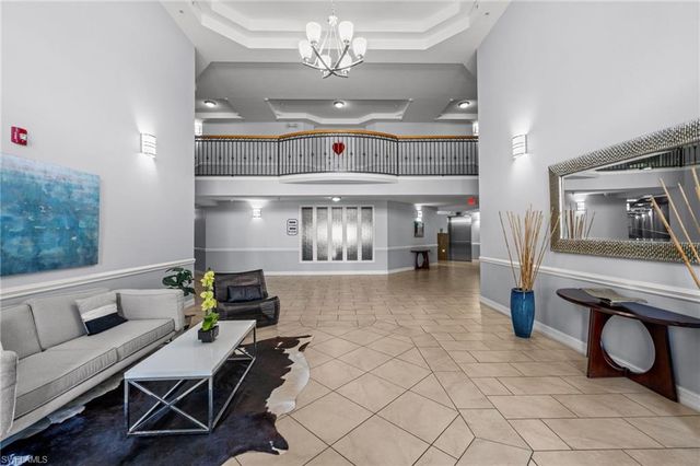 1100 Pine Ridge RD B103, Naples, FL 34108