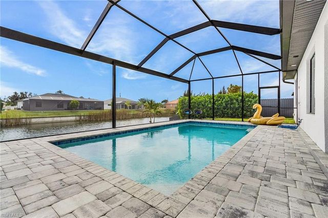 828 SW 28th ST, Cape Coral, FL 33914