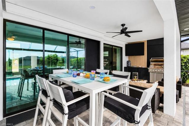 828 SW 28th ST, Cape Coral, FL 33914