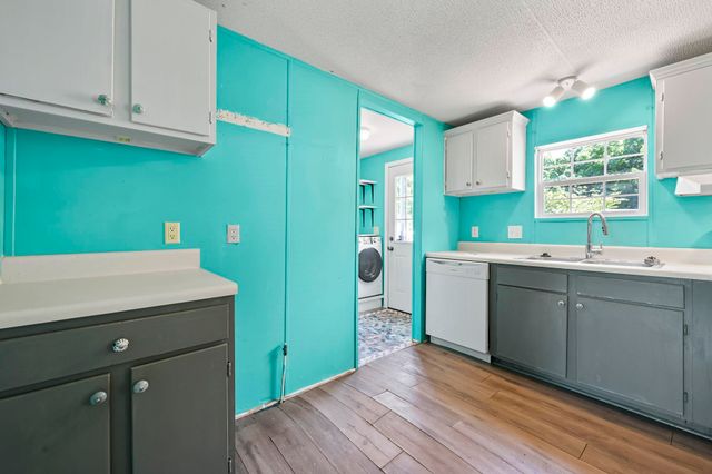 726 Oliver Dr., Murrells Inlet, SC 29576