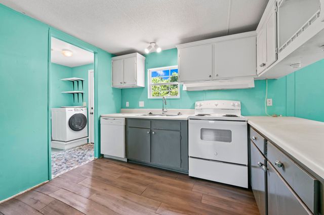 726 Oliver Dr., Murrells Inlet, SC 29576