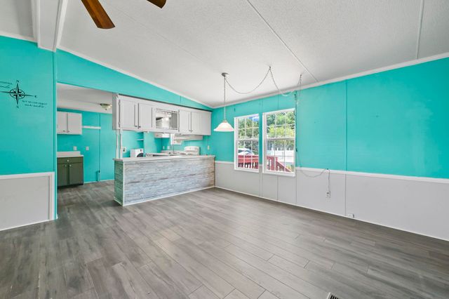 726 Oliver Dr., Murrells Inlet, SC 29576