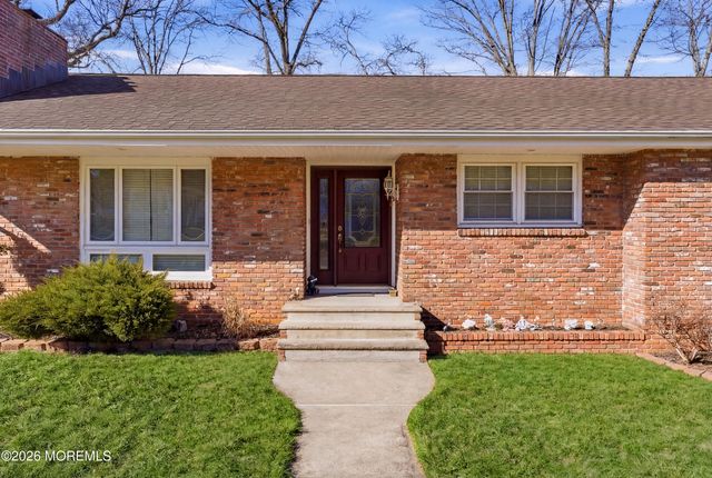 603 Carol Avenue, Oakhurst, NJ 07755