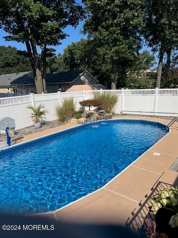 603 Carol Avenue, Oakhurst, NJ 07755