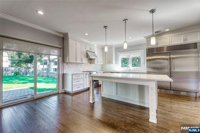 119 Columbus Drive, Tenafly, NJ 07670