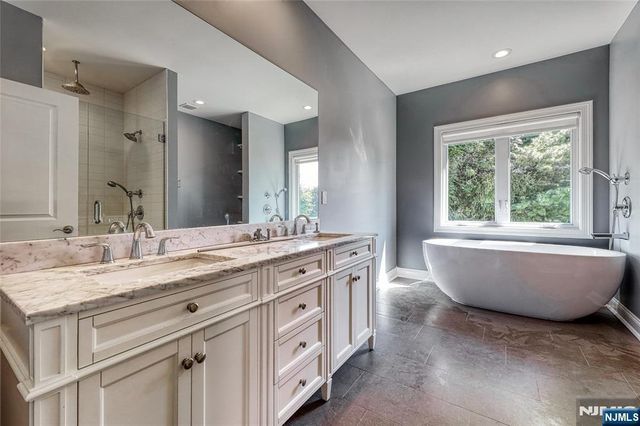 119 Columbus Drive, Tenafly, NJ 07670