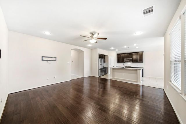 8407 Douro Valley Drive, Rosenberg, TX 77469