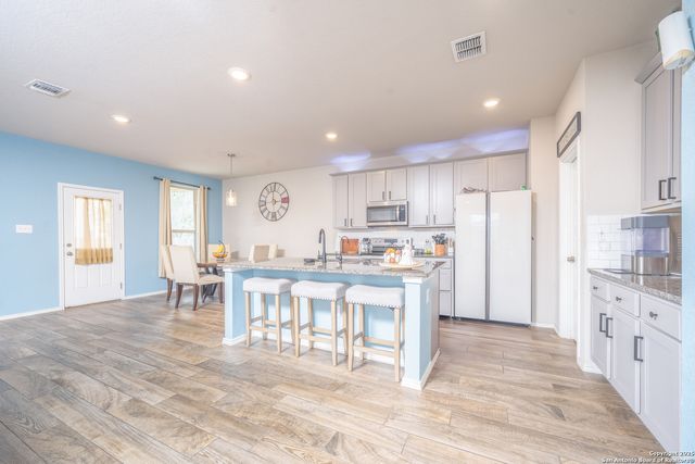 10123 Rancho Del Rey, San Antonio, TX 78224