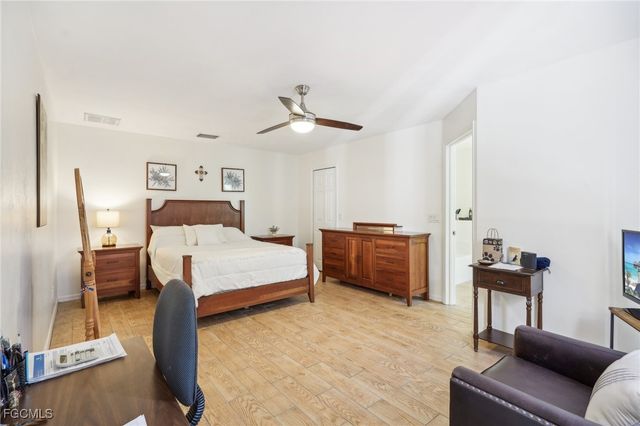 2322 SW 17th ST, Cape Coral, FL 33991