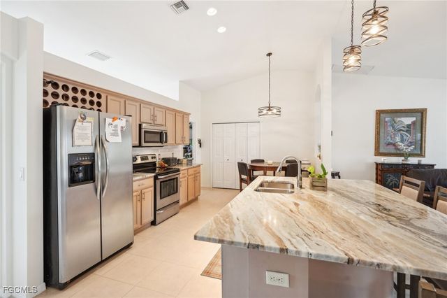 2322 SW 17th ST, Cape Coral, FL 33991