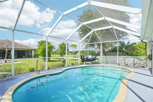 2322 SW 17th ST, Cape Coral, FL 33991