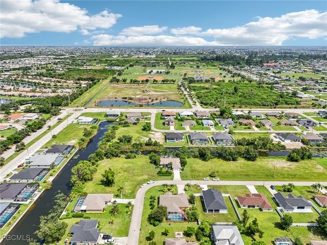 2322 SW 17th ST, Cape Coral, FL 33991