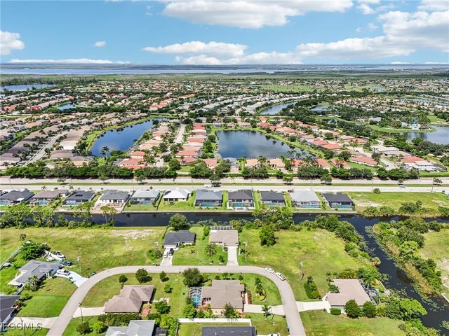 2322 SW 17th ST, Cape Coral, FL 33991