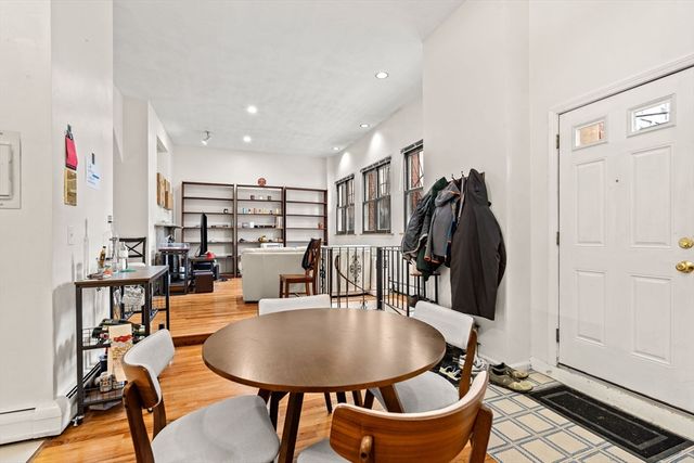 113 W Dedham St 113, Boston, MA 02118