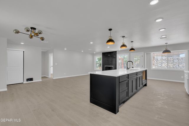 326 Bright Water Lane, El Paso, TX 79912