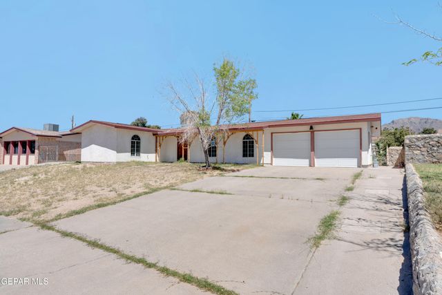 326 Bright Water Lane, El Paso, TX 79912