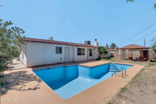 326 Bright Water Lane, El Paso, TX 79912