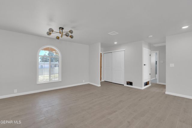 326 Bright Water Lane, El Paso, TX 79912