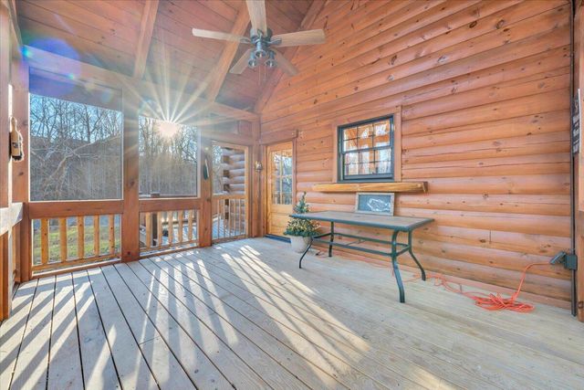 S 252 River RD, Covington, VA 24426