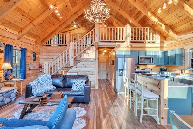 S 252 River RD, Covington, VA 24426