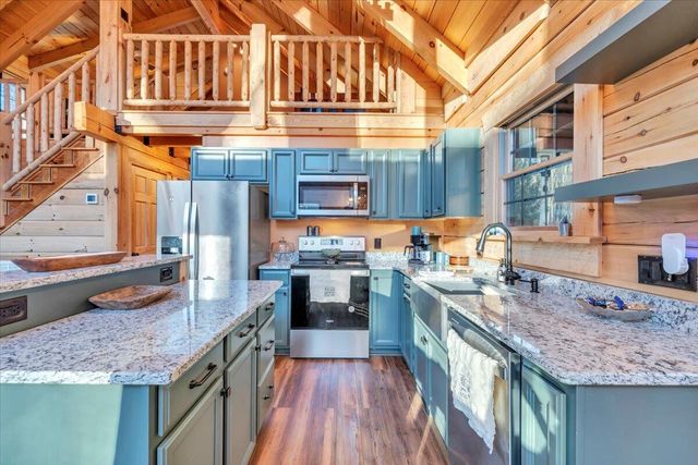 S 252 River RD, Covington, VA 24426