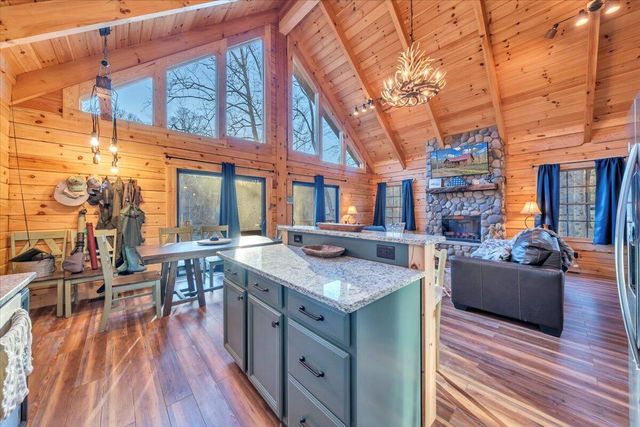 S 252 River RD, Covington, VA 24426