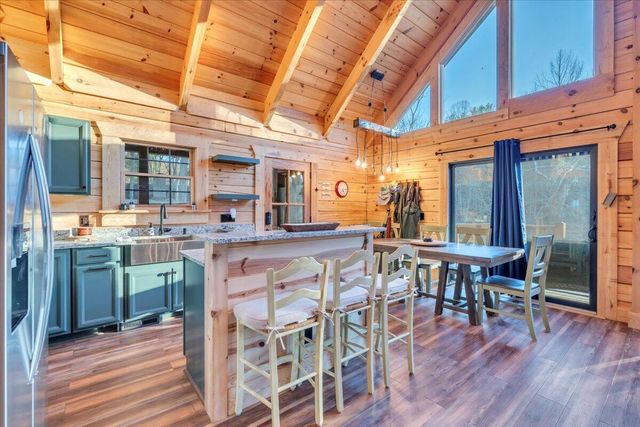 S 252 River RD, Covington, VA 24426