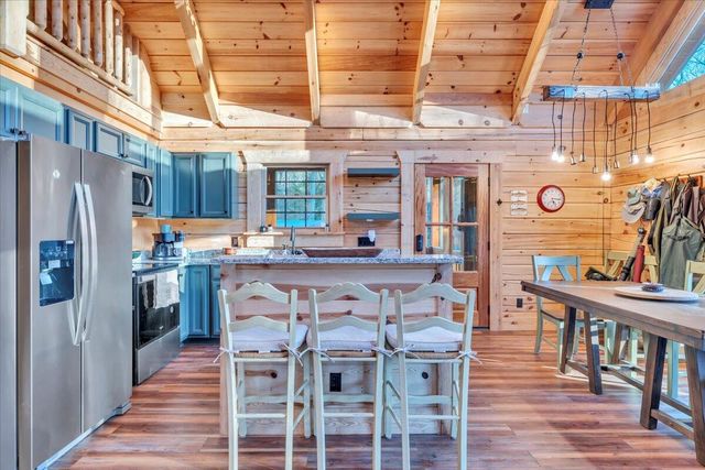 S 252 River RD, Covington, VA 24426