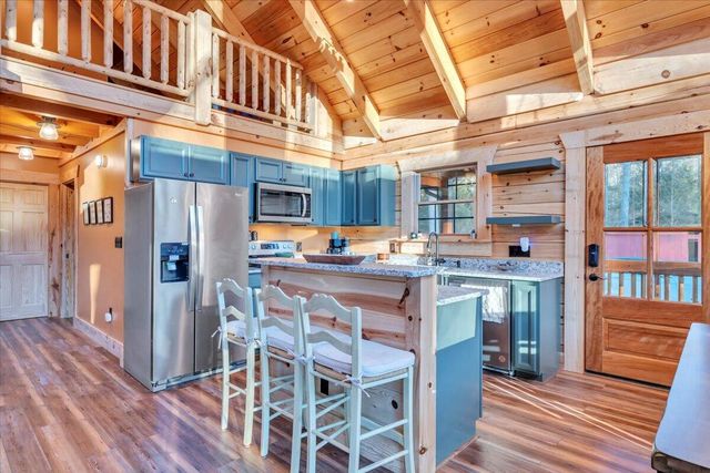 S 252 River RD, Covington, VA 24426