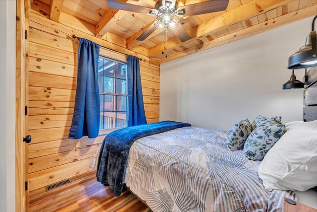 S 252 River RD, Covington, VA 24426