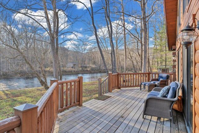 S 252 River RD, Covington, VA 24426