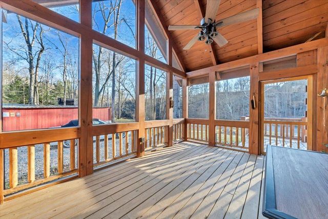 S 252 River RD, Covington, VA 24426