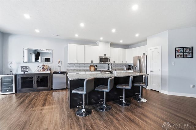 2200 W Schmidt Drive, Beavercreek Twp, OH 45434