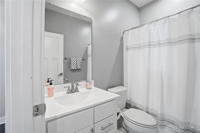 2200 W Schmidt Drive, Beavercreek Twp, OH 45434