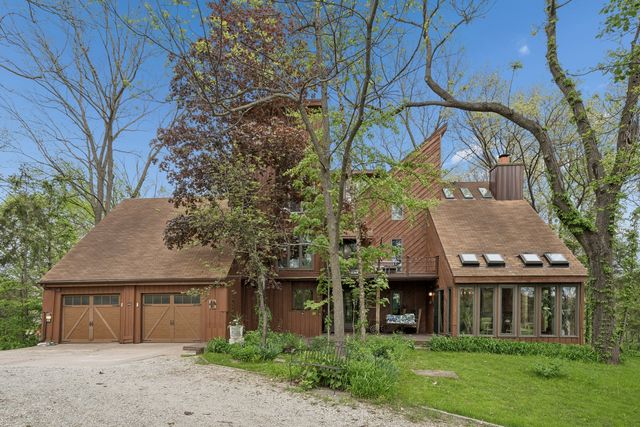 644 Schroeder Road, Coal Valley, IL 61240
