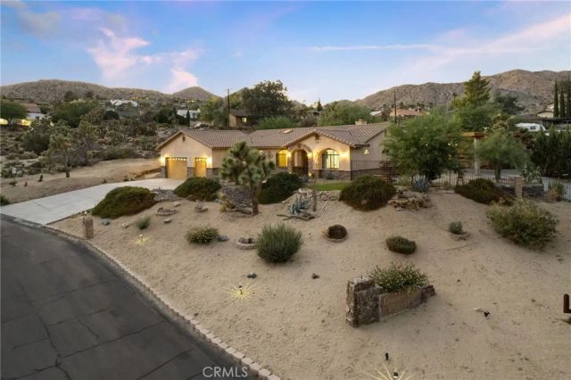 7695 Rockaway Avenue, Yucca Valley, CA 92284